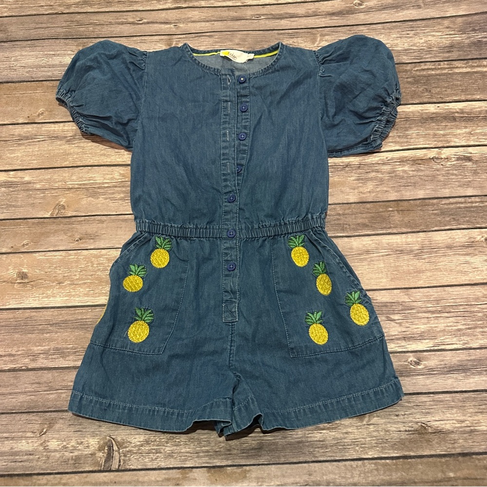 Mini Boden pineapple chambray romper  NWOT 6/7